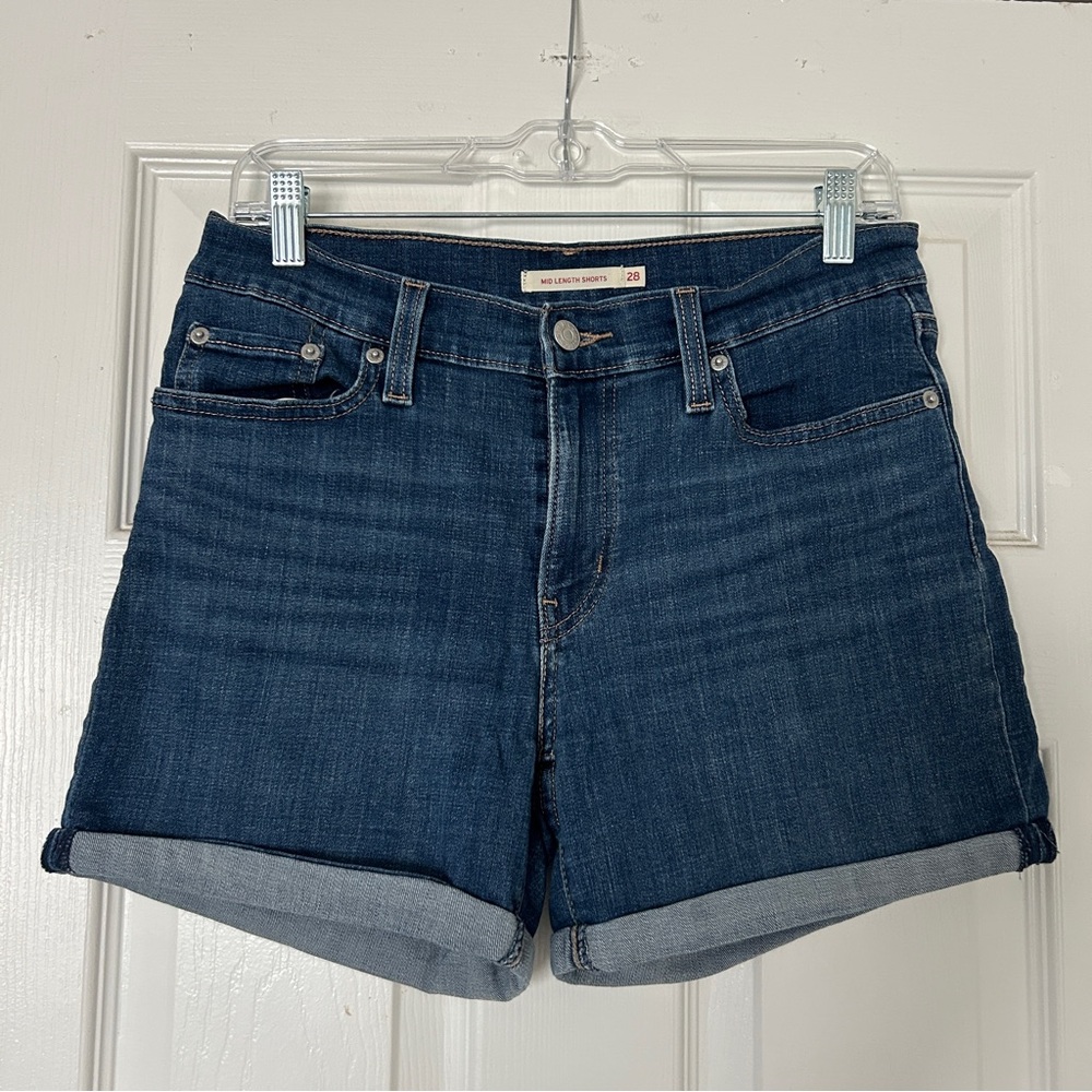 Levis mid length shorts
